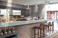 Keradom Urban Falburkolat 