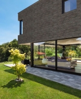 Keradom Urban Falburkolat 